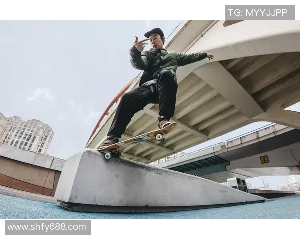 杨磊畅谈滑板人生:从初学者到职业选手的成长之路 杨磊畅谈滑板人生:从初学者到职业选手的成长之路