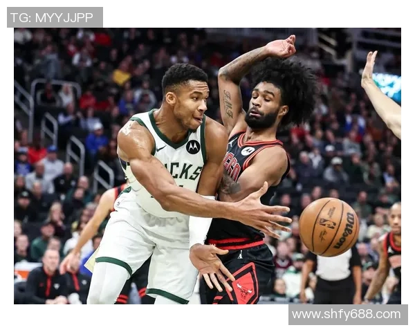 公牛与雄鹿季后赛第四场激战回顾双方明星球员表现与战术分析 公牛与雄鹿季后赛第四场激战回顾双方明星球员表现与战术分析