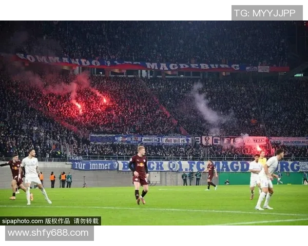 红牛战巴黎欧冠激战回顾与分析揭示球队实力与战术对决